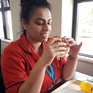 gg323121_socialpost-380x380-b_v12