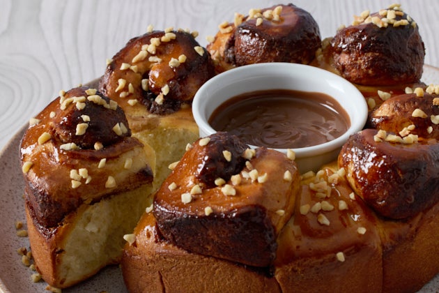 Tear and share made with KITKAT®