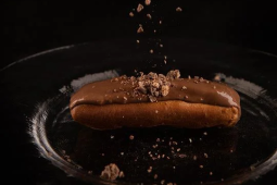 Chocolate Éclair Recipe with KITKAT® Sprinkle
