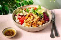 mexican poke bowl with garden gourmet pulled fillet