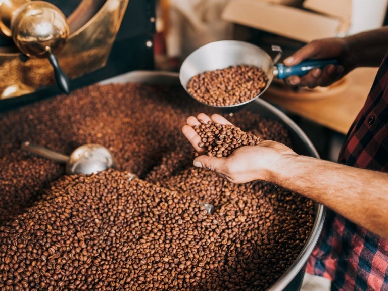 How Does a Bean-to-Cup Coffee Machine Work?