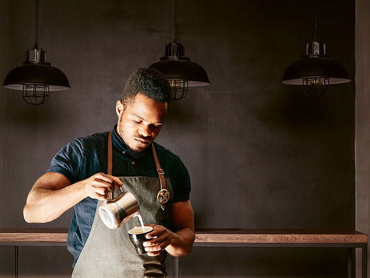 barista-preparing-coffee